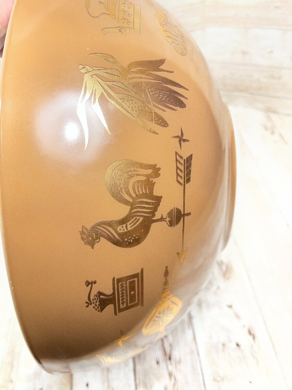 Vtg Pyrex 444 Early American Cinderella 4 Qt Mixing Bowl Rooster Brown Gold EUC - Picture 5 of 7